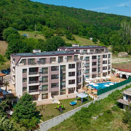Kristin Palace Obzor Εξωτερικό φωτογραφία